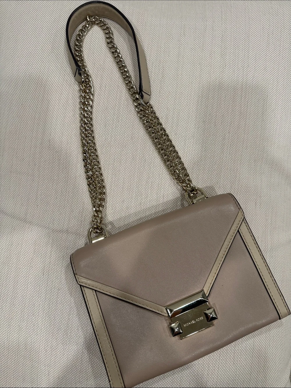 Michael Kors Beige Leather Chain Shoulder Bag